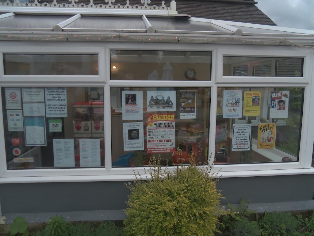 The Cross Inn Stoke-on-Trent Exterior foto